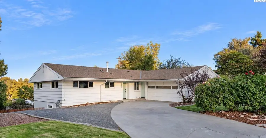 2215 S Fruitland Street, Kennewick, WA 99337 - #2