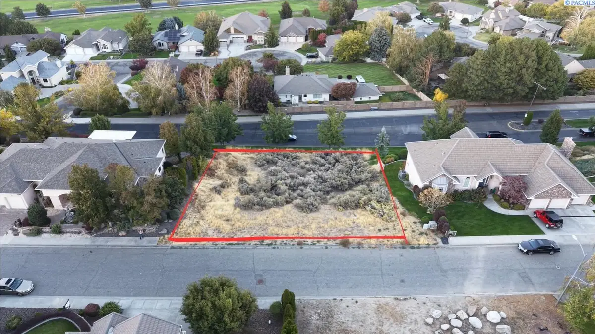 3802 W 42nd Ave, Kennewick, WA 99337 - #1