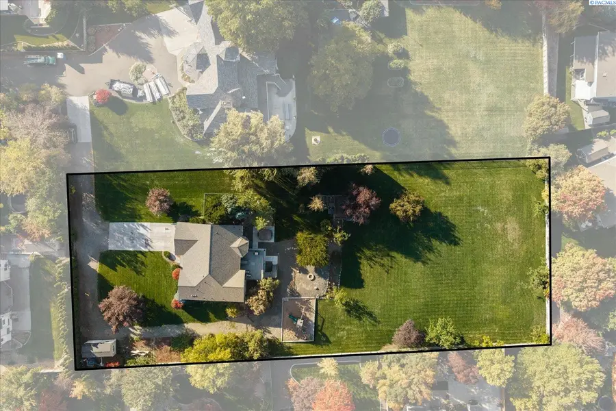 210 Windwood Ln, Richland, WA 99352 - #2