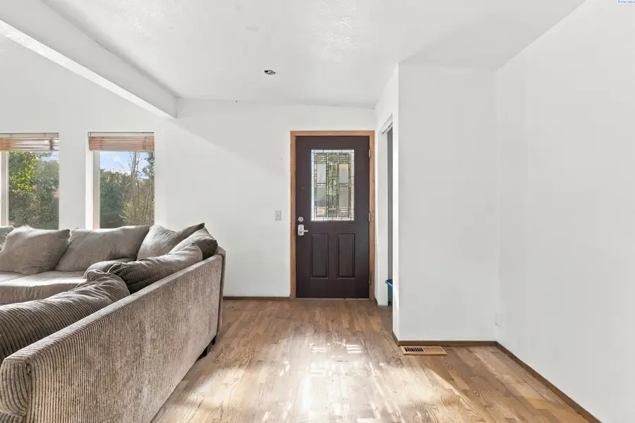 75707 N Grosscup, West Richland, WA 99353 - #3
