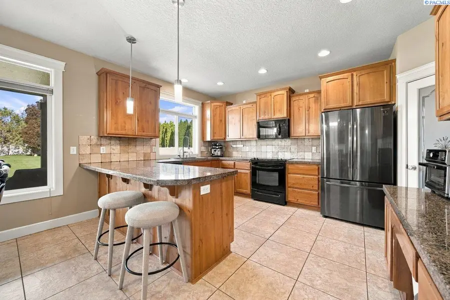 103512 Nicole Dr, Kennewick, WA 99338 - #3