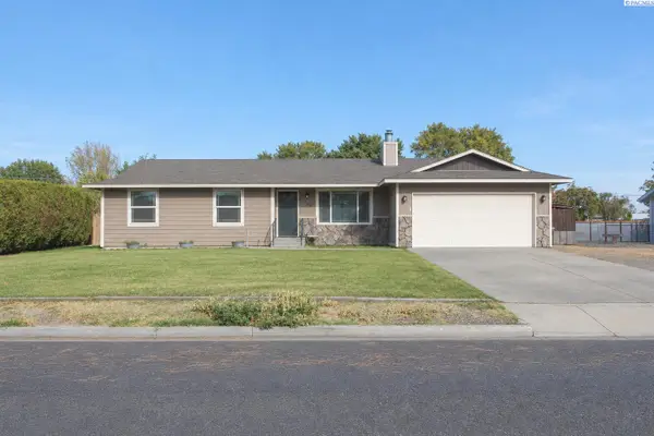 706 W 45th Place, Kennewick, WA 99337-4525