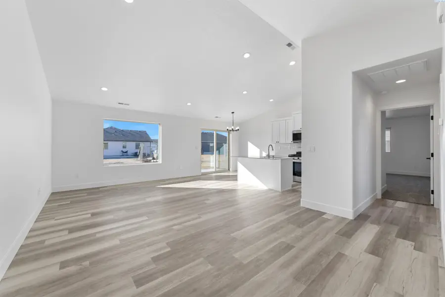 6818 Road 104, Pasco, WA 99301 - #3