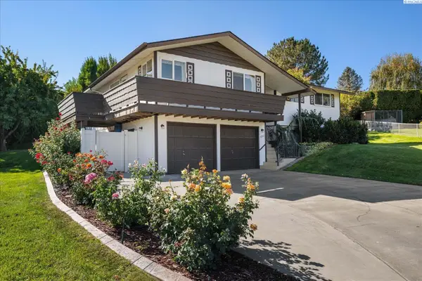 4243 King Dr, West Richland, WA 99353
