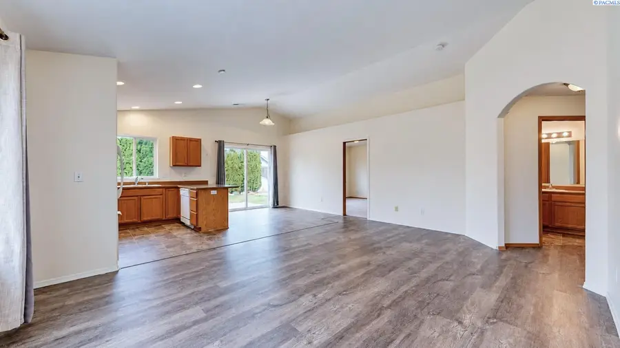 2507 Parkview Boulevard, Pasco, WA 99301 - #3