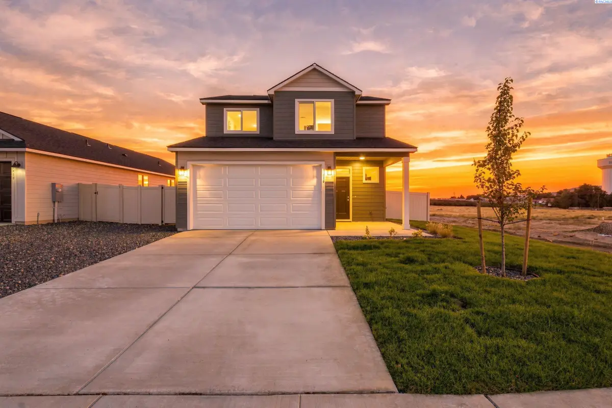 1416 Lena Ave, Benton City, WA 99320 - #1