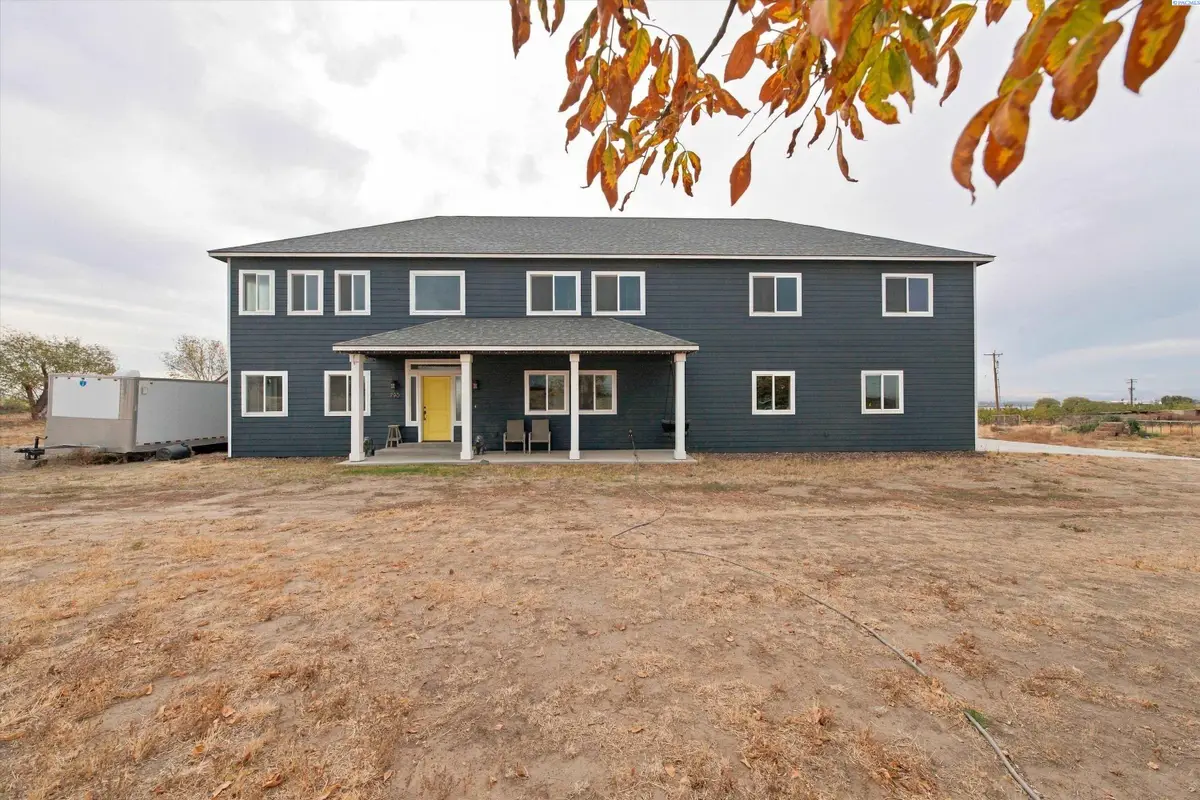 790 Decker Rd, Pasco, WA 99301 - #1