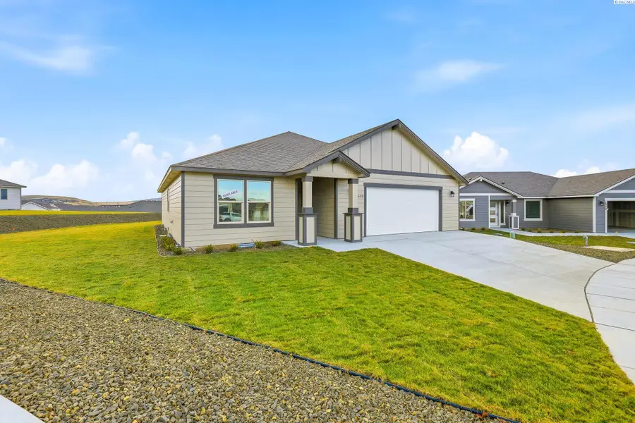 6449 W 29th Ct, Kennewick, WA 99338 - #2