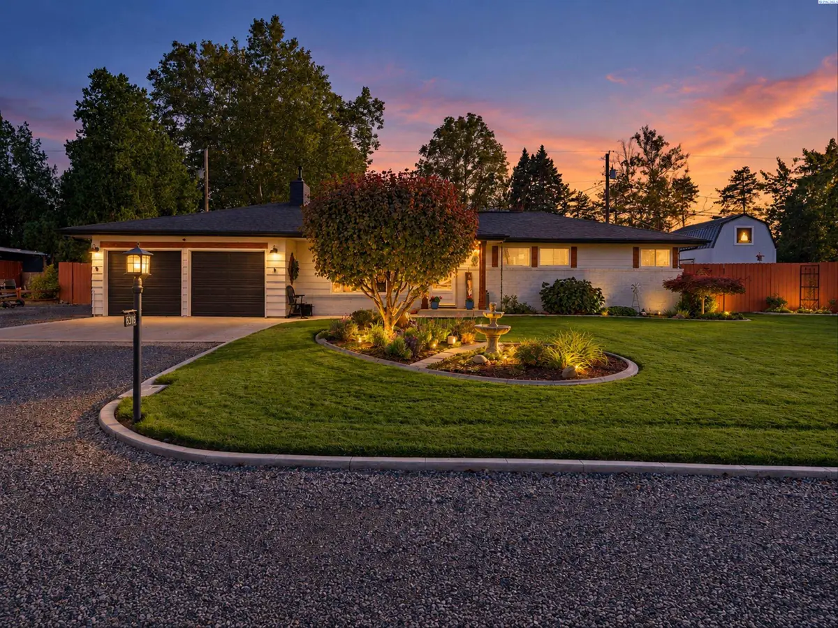 6911 W Victoria Ave, Kennewick, WA 99336 - #1