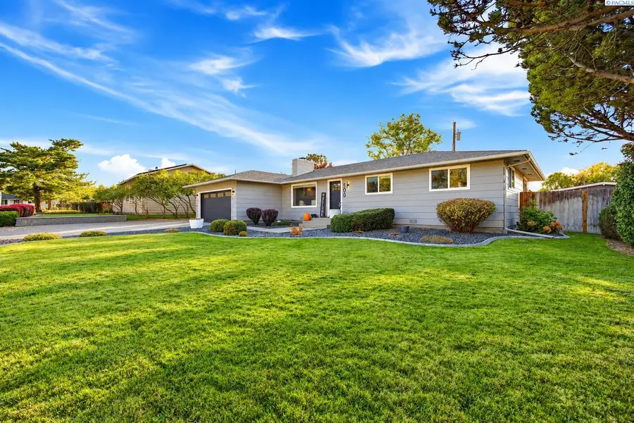 500 S Cleveland Street, Kennewick, WA 99336 - #2