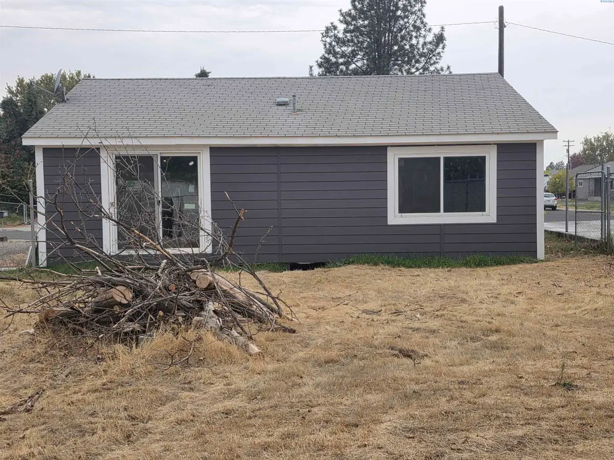 906 Snow Ave, Richland, WA 99352 - #1