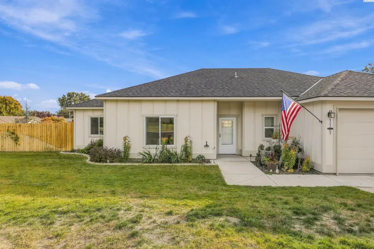 1101 Odin Ave, Benton City, WA 99320 - #1