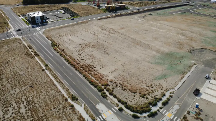 10840 W Clearwater, Kennewick, WA  - #2