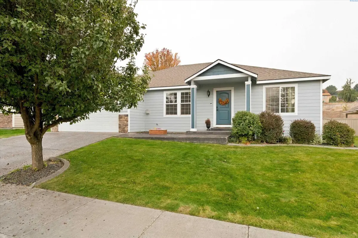 5717 W 23rd Ave, Kennewick, WA 99338 - #1
