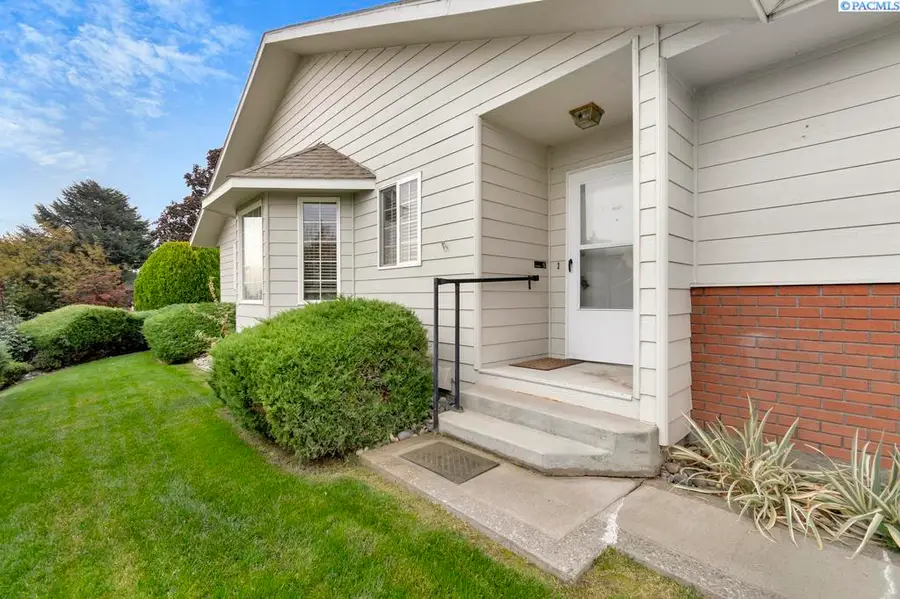 3001 S Neel Place, Kennewick, WA 99337 - #3