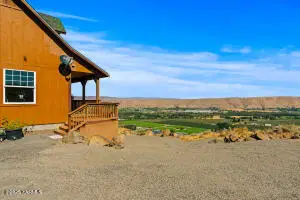 176 Rosenkranz Rd, Tieton, WA 98947 - Image #2