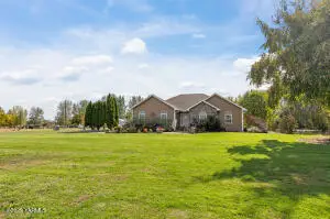 3400 Naches Tieton Rd, Tieton, WA 98947 - Image #2