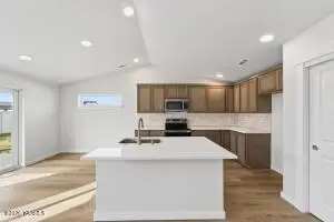 4802 W Larch Ave, Yakima, WA 98903 - #2