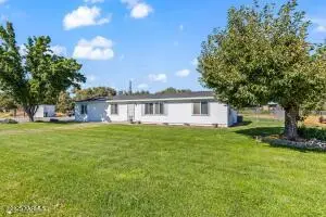 7907 Ahtanum Rd, Yakima, WA 98903