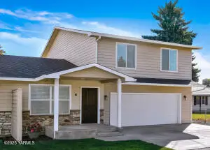 310 W Riverview Ave #C, Selah, WA 98942