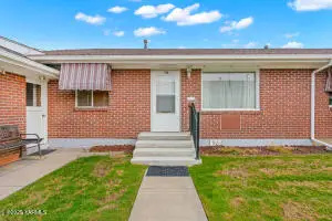 216 N 41st Ave, Yakima, WA 98908
