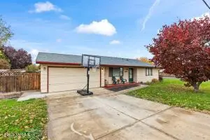 1503 S 27th Ave, Yakima, WA 98902 - Image #1