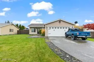 2219 S 65th Ave, Yakima, WA 98908