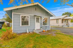 922 S 9th Ave, Yakima, WA 98902 - Image #1