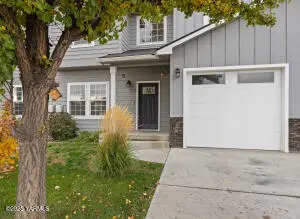 712 Fountain Blvd, Zillah, WA 98953 - Image #2