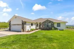 190 Shadbolt Rd, Yakima, WA 98908