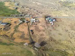 1081 Tecumseh Rd, White Swan, WA 98952 - Image #2