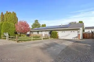 517 5th St, Zillah, WA 98953 - Image #1