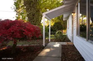 406 S 32nd Ave, Yakima, WA 98902 - Image #3