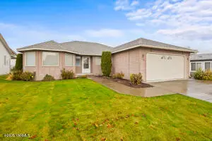 366 S 76th Ave, Yakima, WA 98908