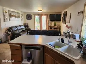 207 Clemans Ave, Moxee, WA 98936 - Image #3