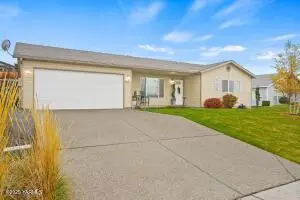 2124 S 67th Ave, Yakima, WA 98903 - Image #2