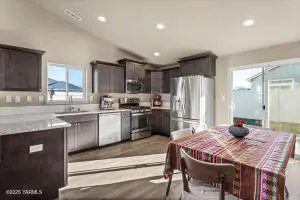 6102 Crown Crest Ave, Yakima, WA 98903 - Image #3