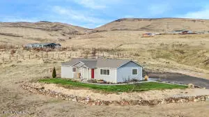 150 Solar Ln, Yakima, WA 98901