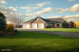 1701 Mapleway Rd, Yakima, WA 98908 - Image #2