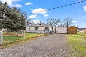 2012 Marsh Rd, Yakima, WA 98901 - Image #1