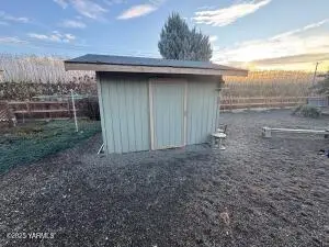 6402 Fremont Dr, Yakima, WA 98908 - #3