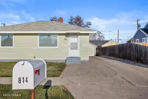 814 Adams Ave, Toppenish, WA 98948 - Image #2
