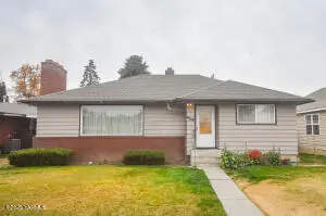 803 Adams Ave, Toppenish, WA 98948 - Image #1