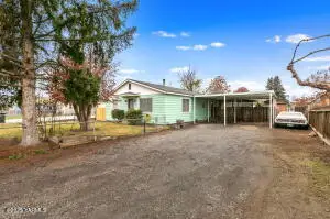 503 N Chestnut St, Toppenish, WA 98948 - Image #3