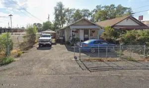 1016 N 2nd St, Yakima, WA 98901