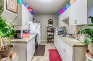 423 E Wine Country Rd, Grandview, WA 98930 - Image #3