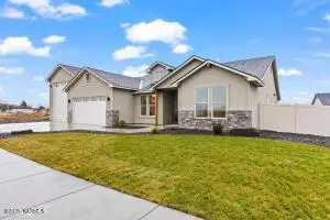 300 E Ian Ave, Ellensburg, WA 98926 - Image #2