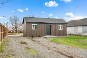 44 E 3rd Ave, Toppenish, WA 98948 - Image #2