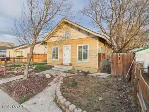 1112 S 9th St, Sunnyside, WA 98944 - Image #2