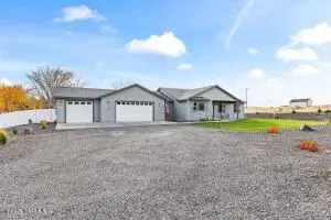 168 Wickstrom Ln, Selah, WA 98942 - Image #2